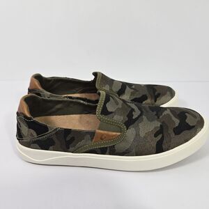 OluKai Mens 9.5 Lae'ahi Pa'i Slip-On Casual Shoes Husk/Ke Au Camo